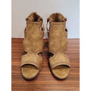 Jellypop Criscilla Brown Fashion Sandals Eyelet‎ Heeled Shoes Size 9.5 M